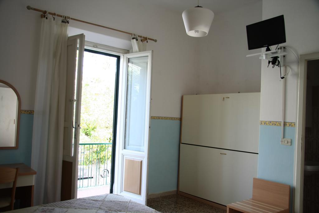 Hotel Ornella Lido di Camaiore Exteriör bild