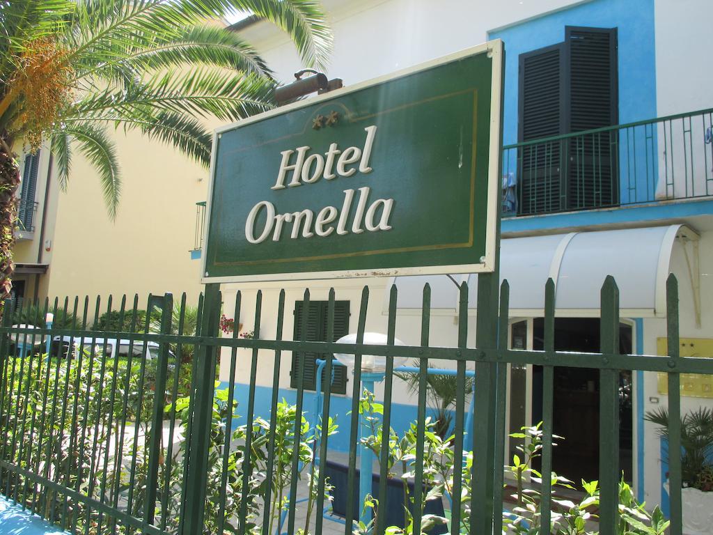 Hotel Ornella Lido di Camaiore Exteriör bild