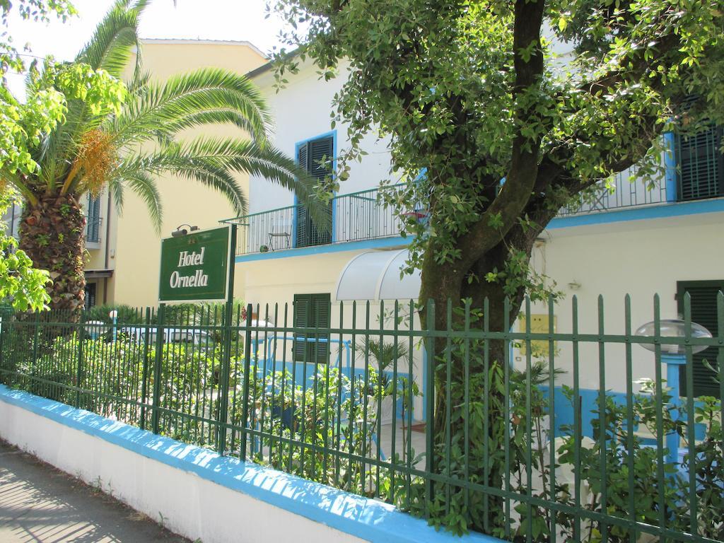 Hotel Ornella Lido di Camaiore Exteriör bild