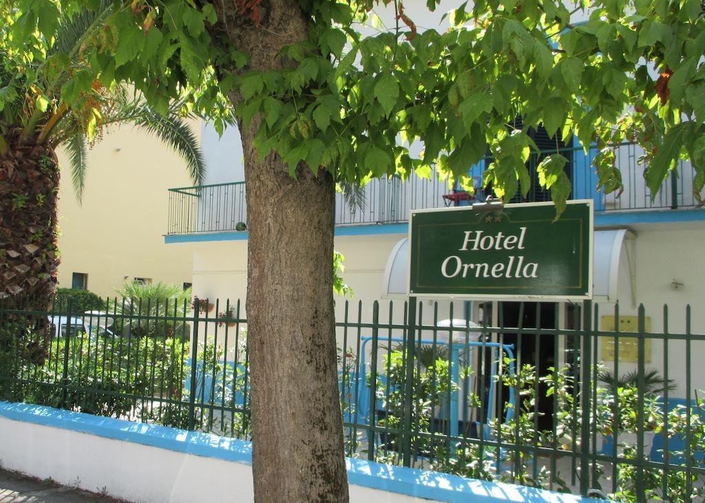 Hotel Ornella Lido di Camaiore Exteriör bild