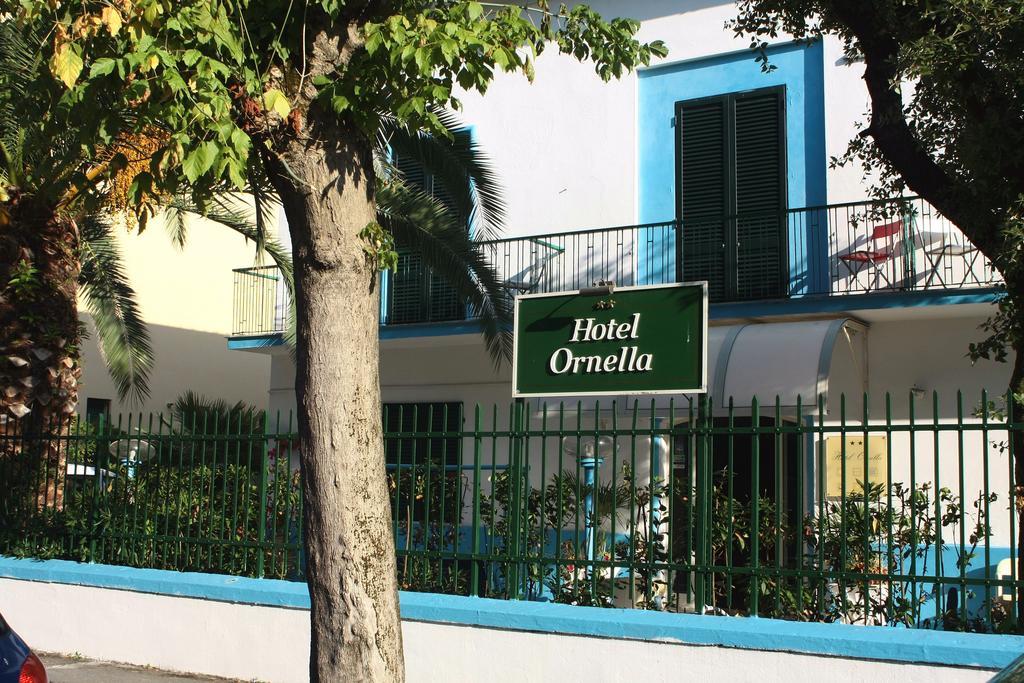 Hotel Ornella Lido di Camaiore Exteriör bild